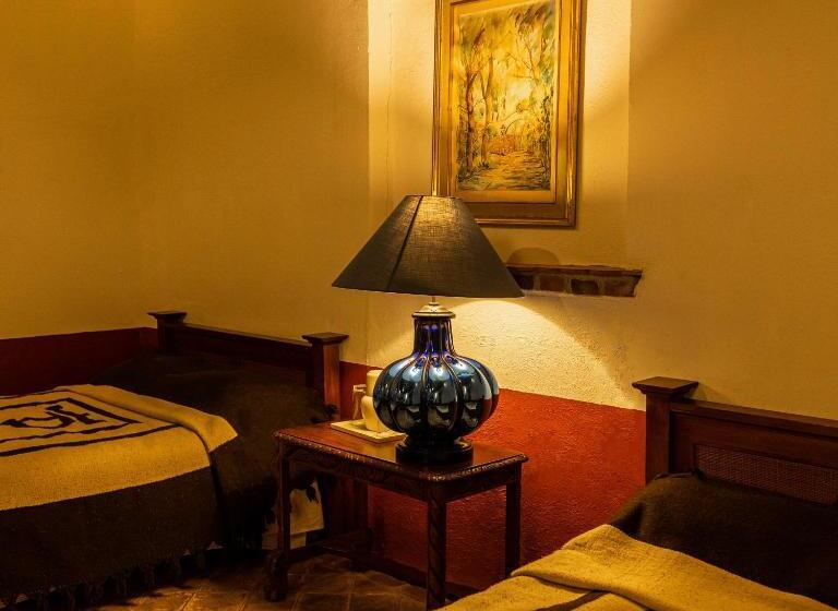 Familiesuite, Hacienda De La Luz