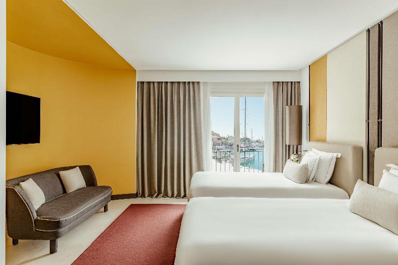 Люкс Адаптированный для Инвалидов, Holiday Inn Express Hotel & Suites Saint   Hyacinthe, An Ihg