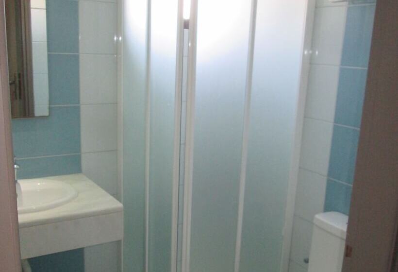 اتاق استاندارد یک نفره, Vanisko