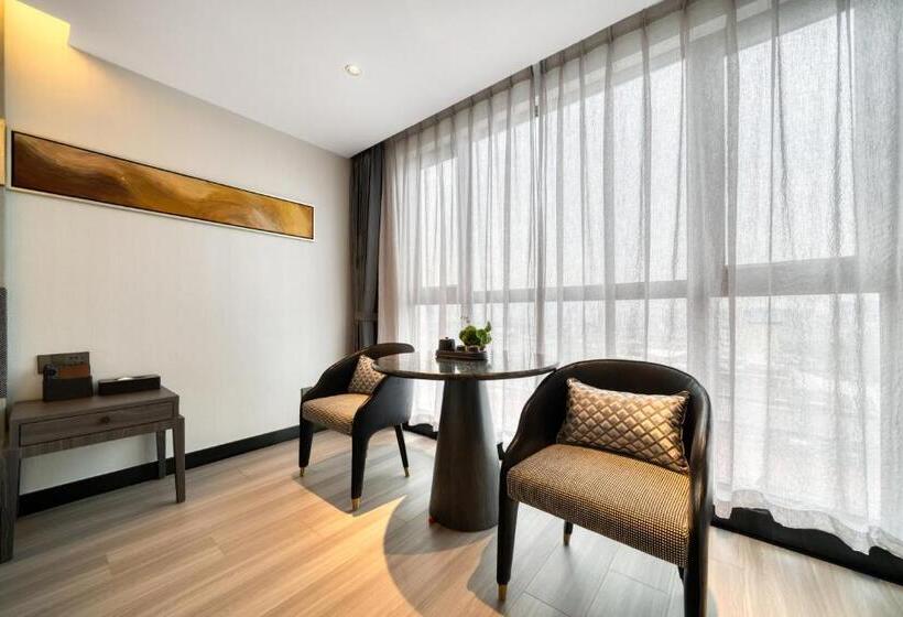 Номер Deluxe Кровать Кинг Вид на Город, Yiwu International Mansion