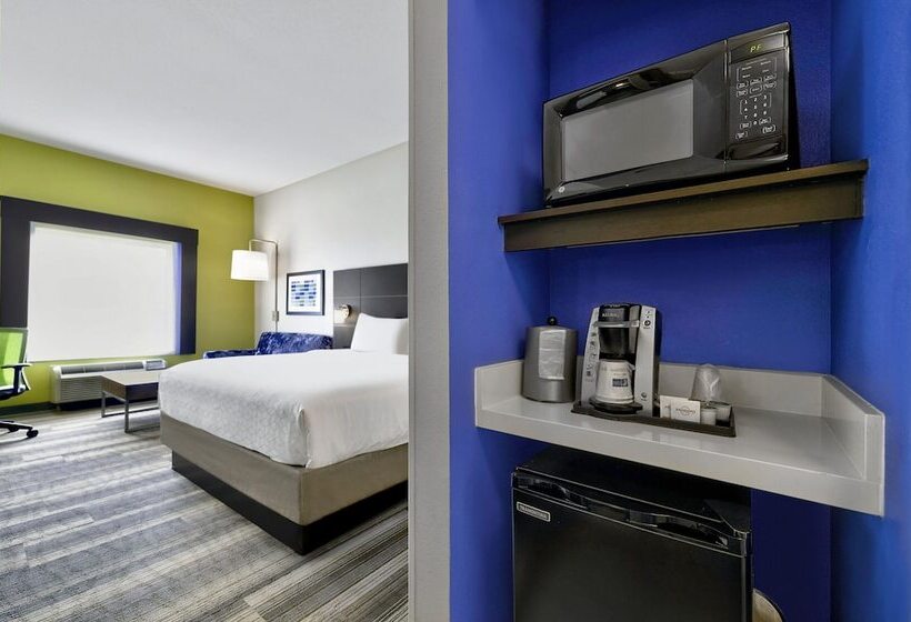 Люкс, Holiday Inn Express Hotel & Suites Kansas City   Grandview, An Ihg