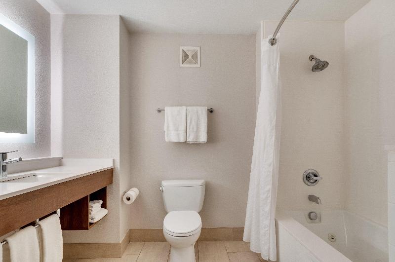 Стандартный Номер Кровать Кинг, Holiday Inn Express Hotel & Suites Lake Elsinore, An Ihg