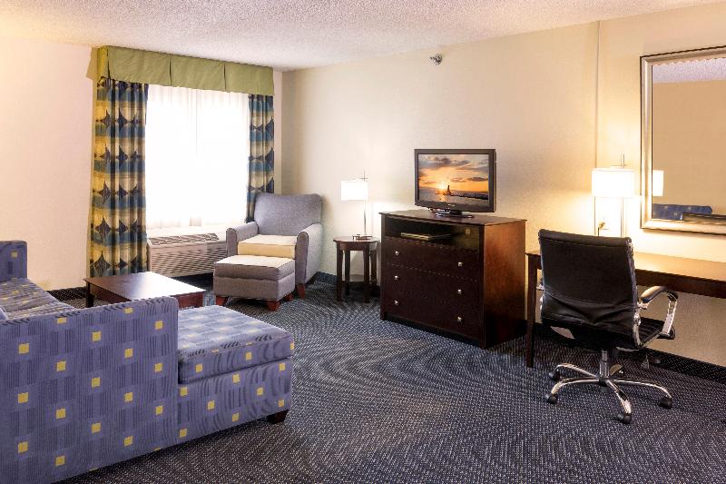 Люкс, Holiday Inn Express Hotel & Suites Saint Joseph, An Ihg