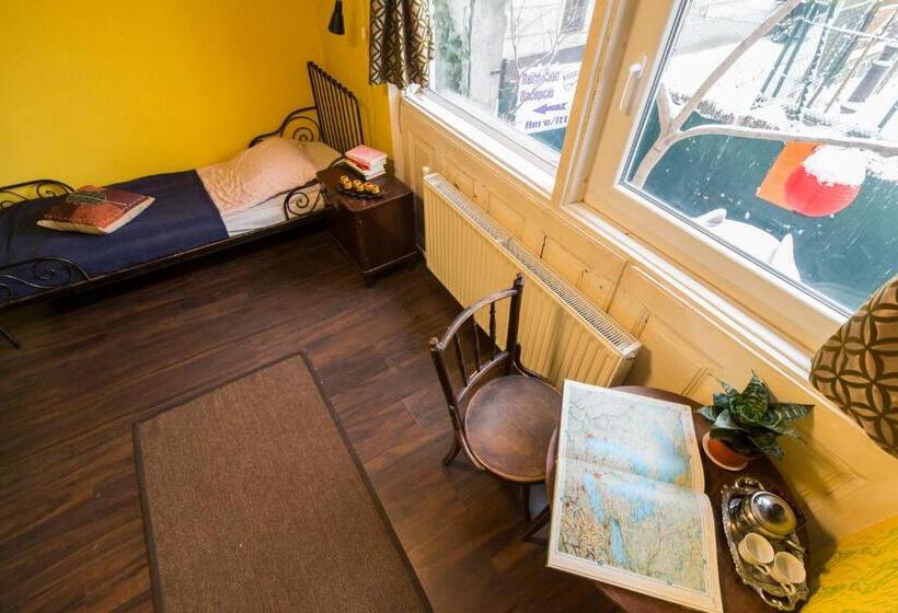 스탠다드 싱글 룸 공동욕실, Baroque Hostel & Coworking