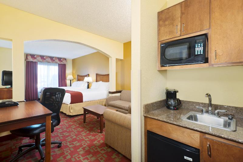 חדר סטנדרט, Holiday Inn Express Suites Little Rock West, An Ihg