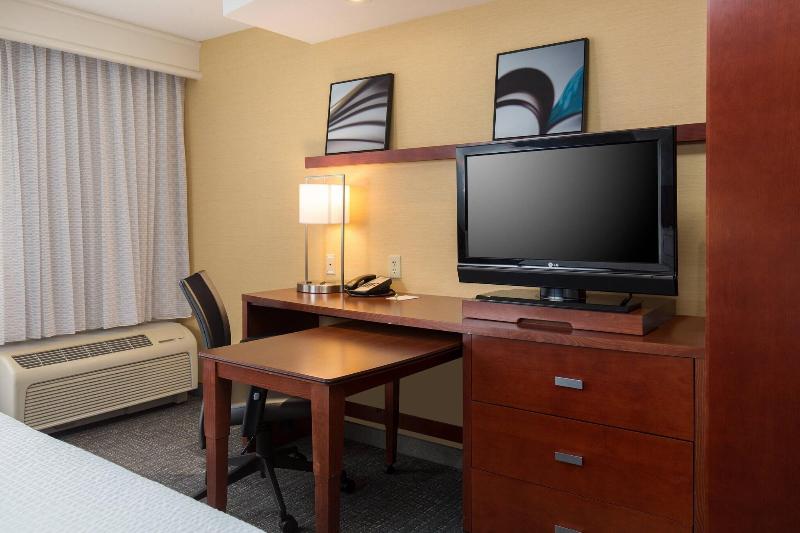 Номер Стандарт, Courtyard Des Moines West Jordan Creek