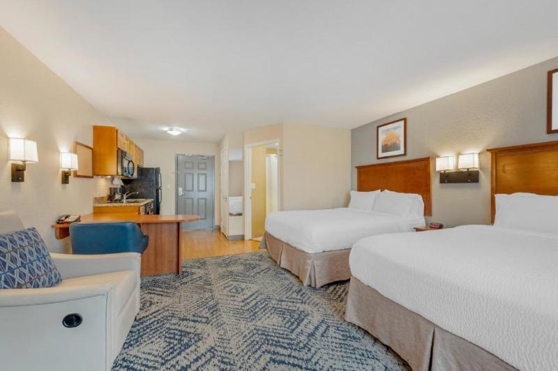 Estudio Estàndard, Candlewood Suites Indianapolis East, An Ihg