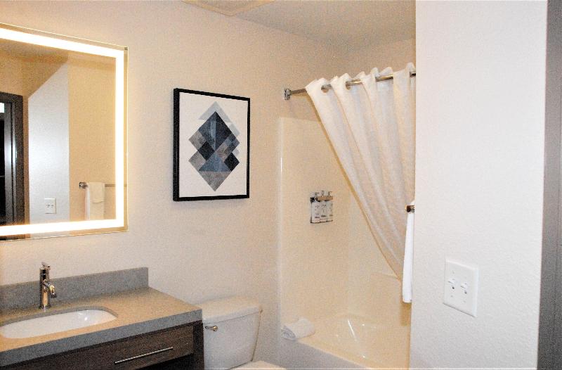 جناح سرير كينج, Candlewood Suites Tallahassee, An Ihg