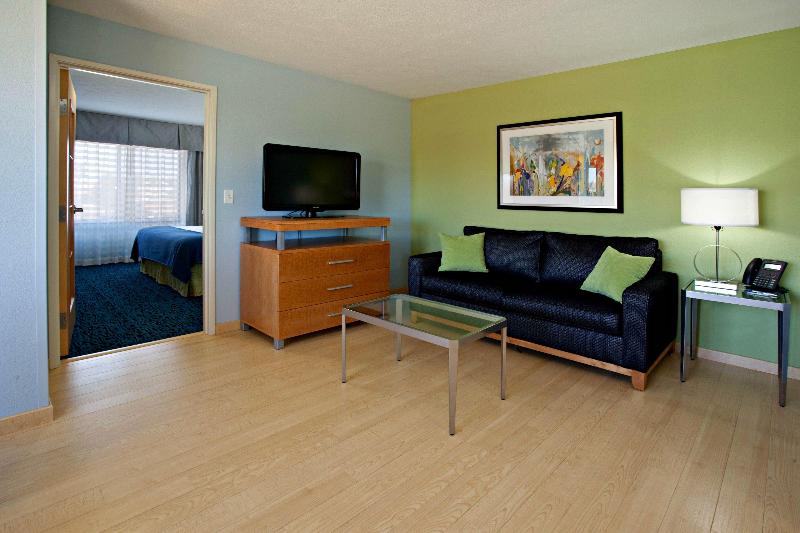 Люкс Кровать Кинг, Holiday Inn Express Hotel & Suites Rock Springs Green River, An Ihg