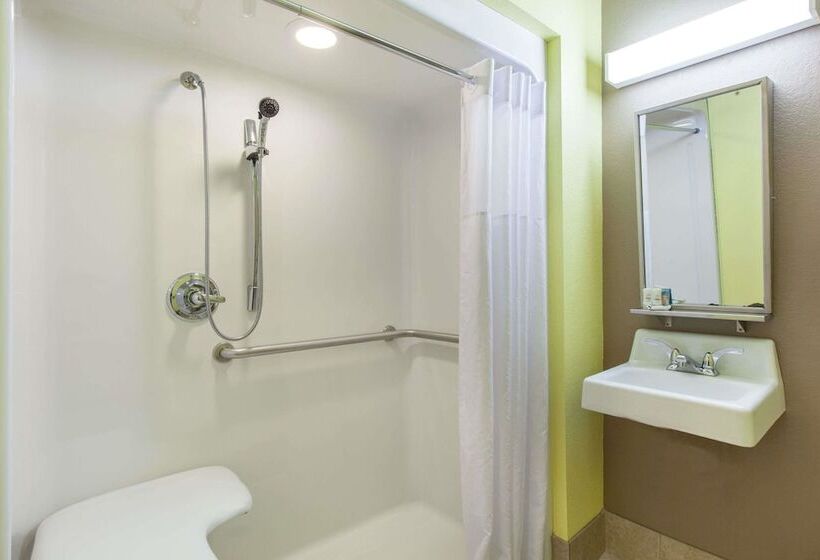 장애인을 위한 스탠다드 룸, Microtel Inn & Suites By Wyndham Spring Hill/weeki Wachee