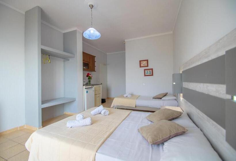 Family flat with sea view, Agoulos Beach