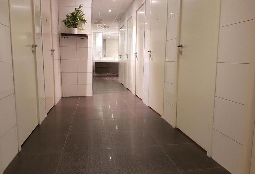 غرفة قياسية فردية حمام مشترك, Vandrarhem Uppsala Centralstation