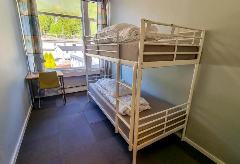 Номер Стандарт Совместная Ванная, Bergen Hostel Montana