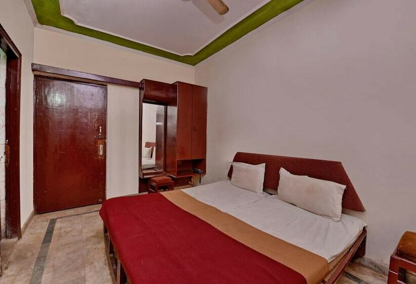 Standart Oda, Aditya Palace