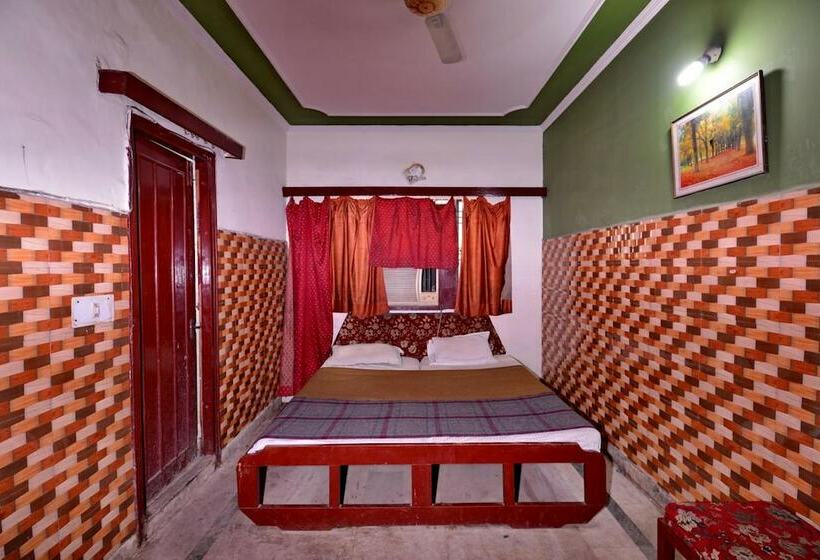 Delüks Oda, Aditya Palace