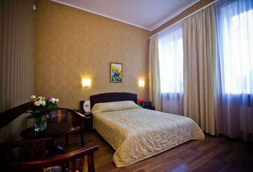 اتاق استاندارد, City Club