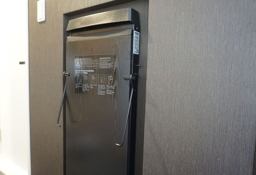 Номер Стандарт, Tokyu Stay Shimbashi  Ginza Area