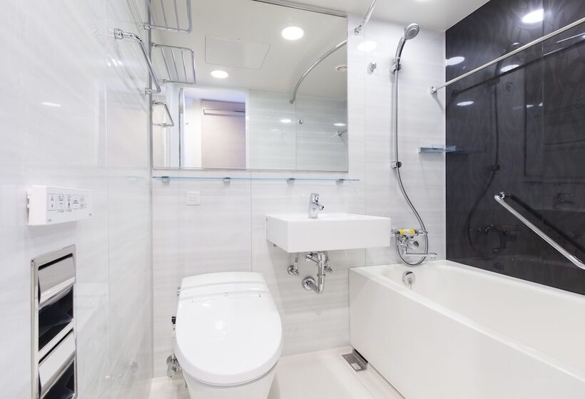 Номер Комфорт Индивидуальный, Tokyu Stay Shimbashi  Ginza Area