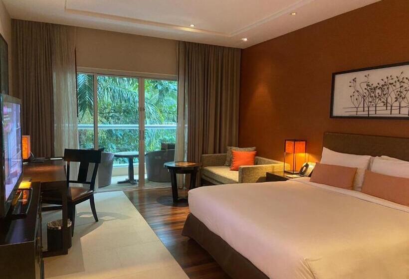 اتاق کلاسیک با تخت دونفره, Phuket Panwa Beachfront Resort