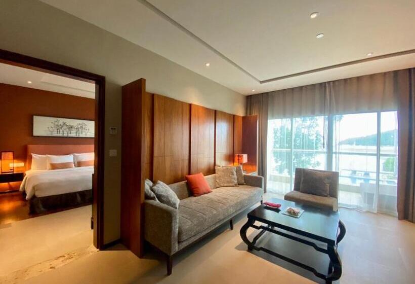 اتاق خانوادگی, Phuket Panwa Beachfront Resort