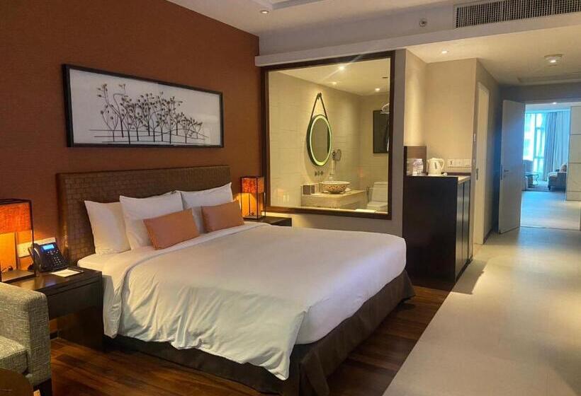 سوییت, Phuket Panwa Beachfront Resort