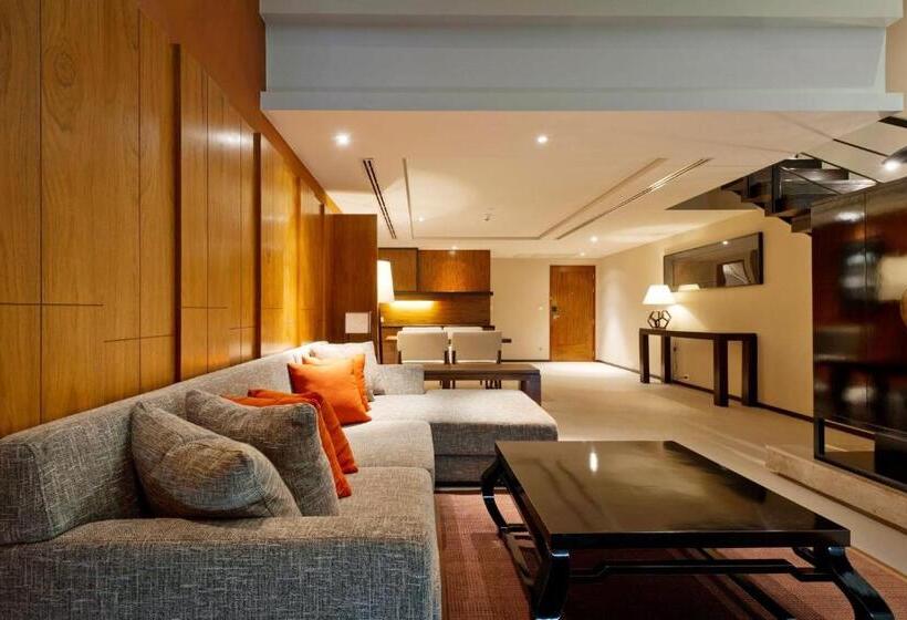 سوئیت با تخت بزرگ, Phuket Panwa Beachfront Resort