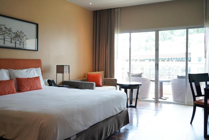 اتاق استاندارد با تخت بزرگ, Phuket Panwa Beachfront Resort