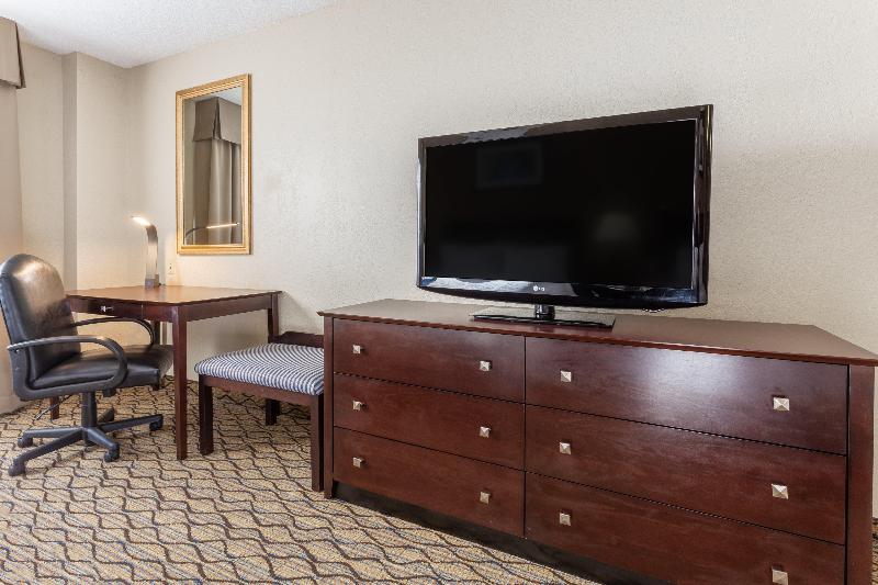 스탠다드 룸 킹사이즈 침대, Holiday Inn Express Charles Town, An Ihg