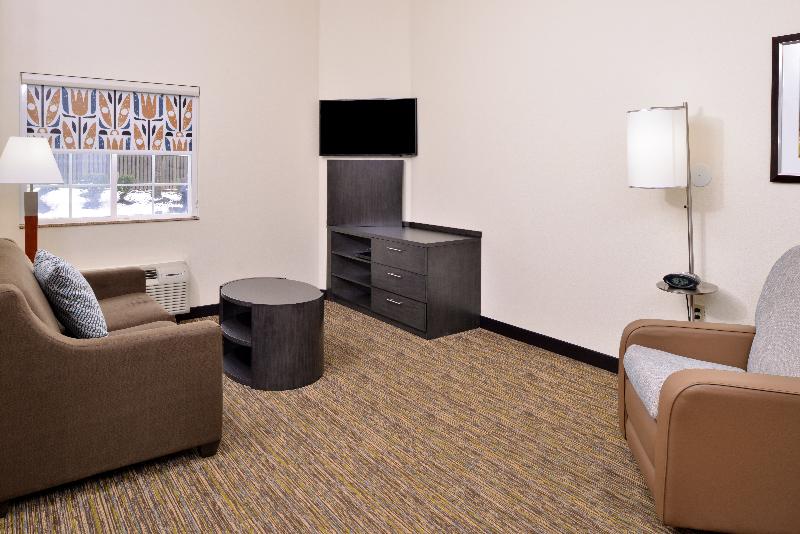 Люкс Кровать Кинг, Candlewood Suites Winchester, An Ihg