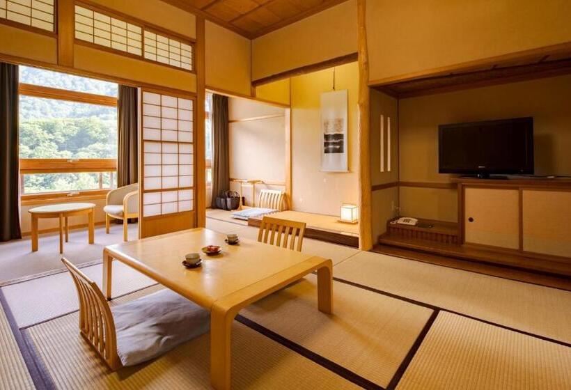 Номер Стандарт, Towada