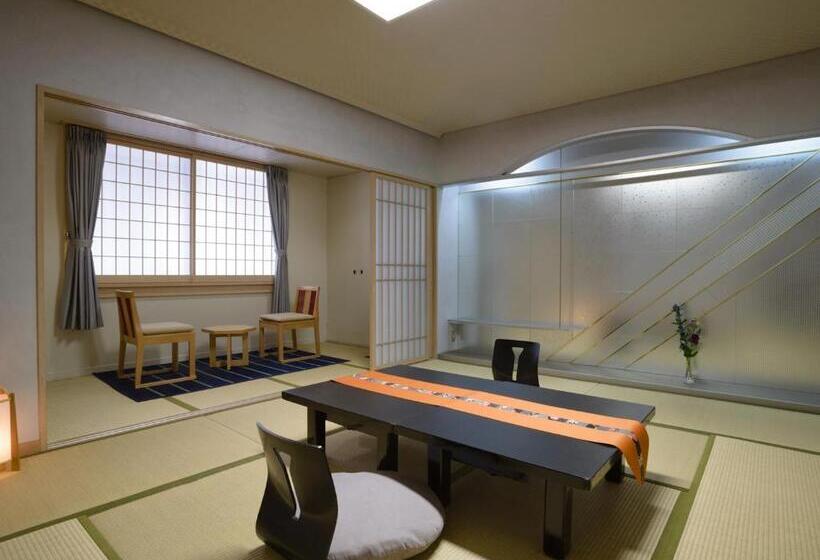 Четырехместный Номер Стандарт, Ryokan Kohro