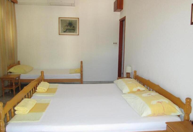 Номер Стандарт Вид на Море, Accommodation Drasko