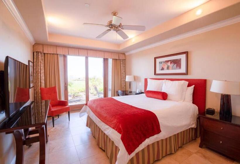 Люкс с 2 спальнями и боковым видом на море, Dolphin Bay Resort And Spa