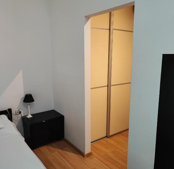 豪华房间, Private Accommodation Raspudic
