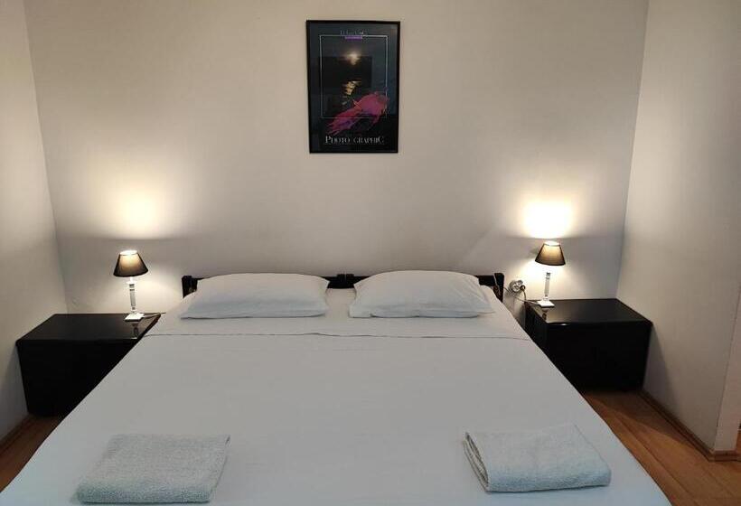 豪华房间, Private Accommodation Raspudic