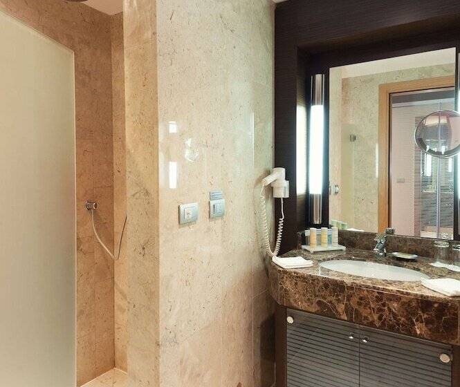 스탠다드 룸, Radisson Hotel Astana