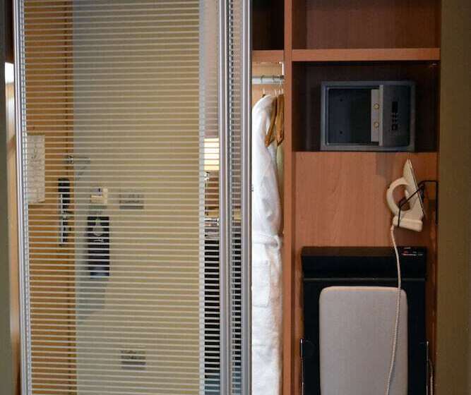스탠다드 룸, Radisson Hotel Astana