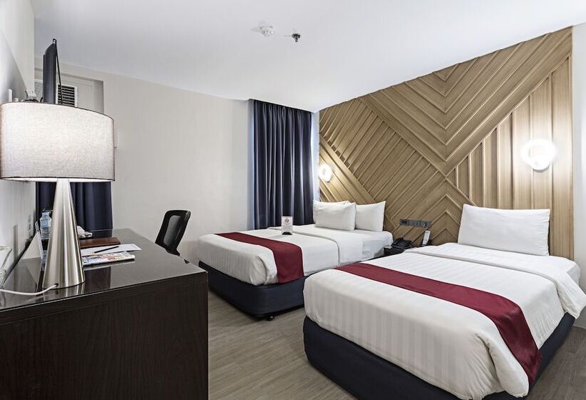 Номер Deluxe, Sarrosa International Hotel And Residential Suites