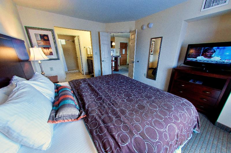 Люкс, Staybridge Suites East Stroudsburg   Poconos, An Ihg