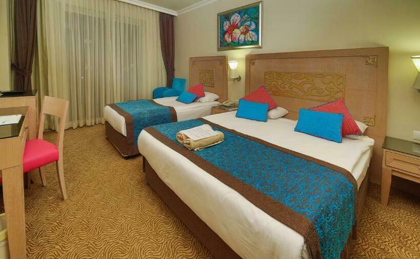 스탠다드 트리플 룸, Crystal De Luxe Resort & Spa   All Inclusive
