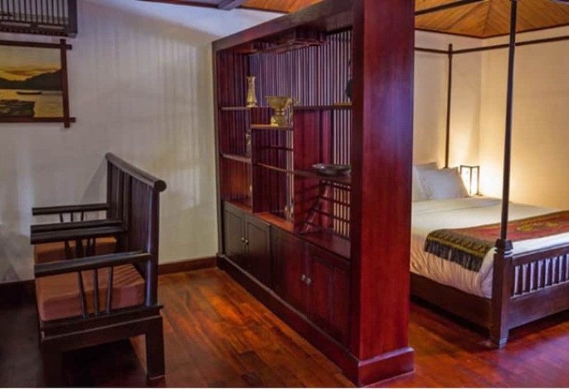 Люкс Премиум, Chitchareune Mouangluang