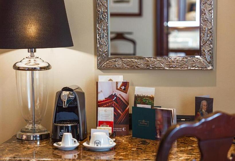 클래식 룸 킹 침대, Country Club Lima Hotel – The Leading Hotels Of The World