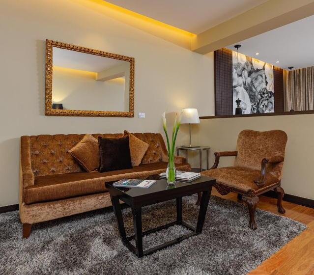스위트, Country Club Lima Hotel – The Leading Hotels Of The World