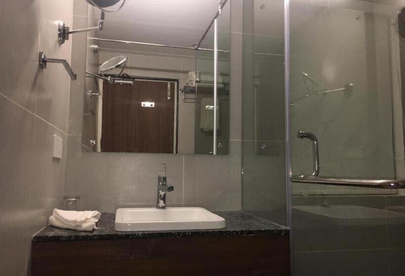 סוויטה אקזקיוטיב, Sea Face