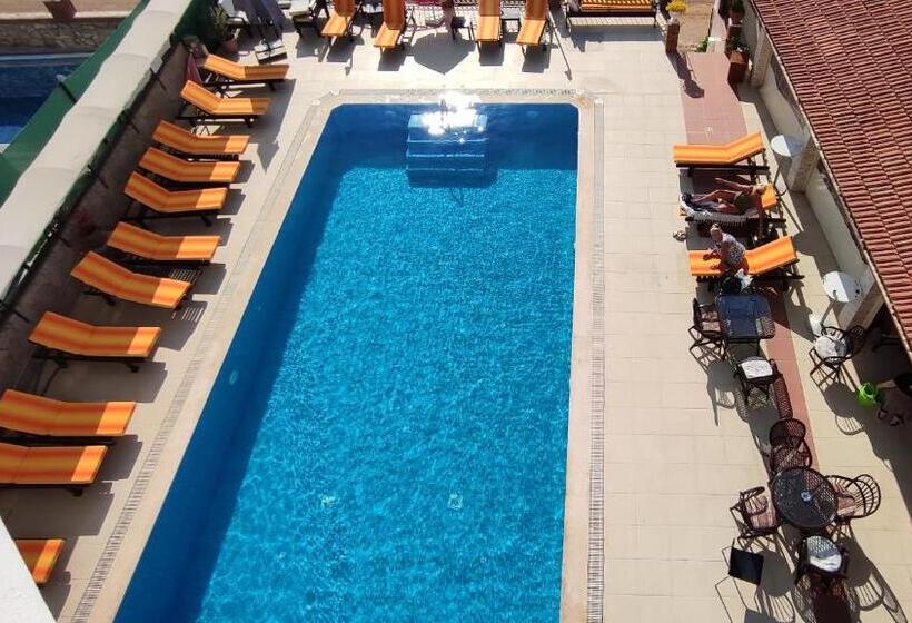 Семейный Номер Вид на Море, California Apart Otel
