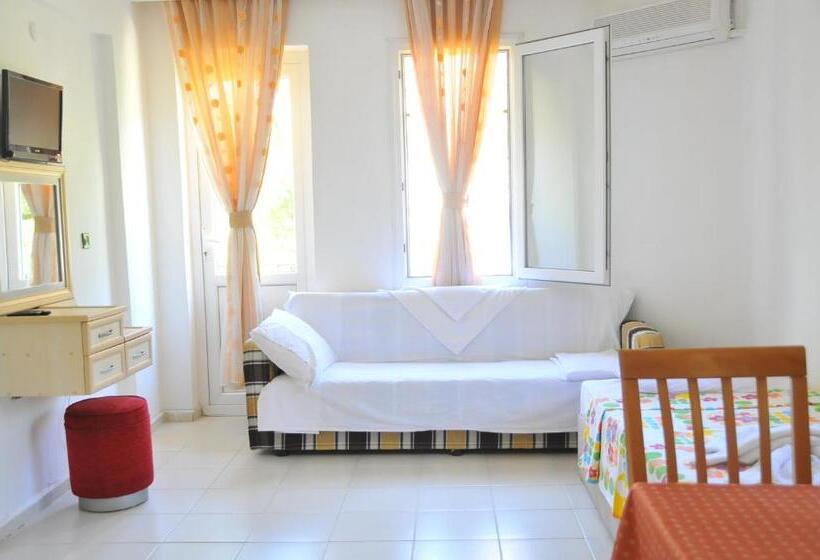 Семейный Номер Вид на Сад, California Apart Otel