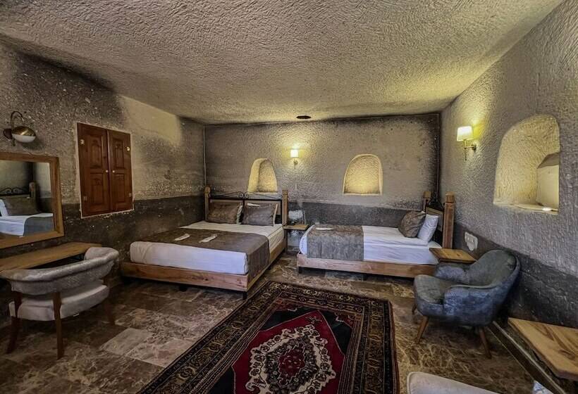 패밀리 룸, Cave Hotel Saksagan