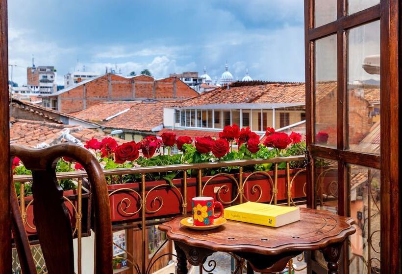 Трехместный Номер Стандарт с Балконом, Boutique Los Balcones