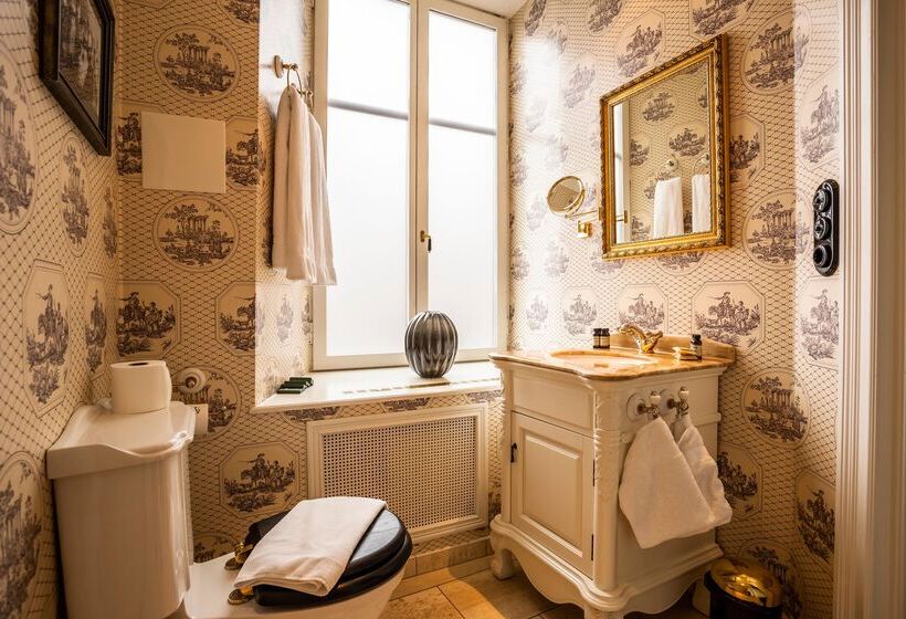 غرفة قياسية, Pigalle