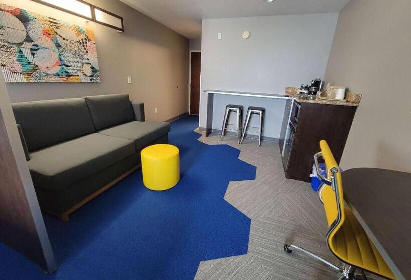 Студия Стандарт, Microtel Inn & Suites By Wyndham Bluffs